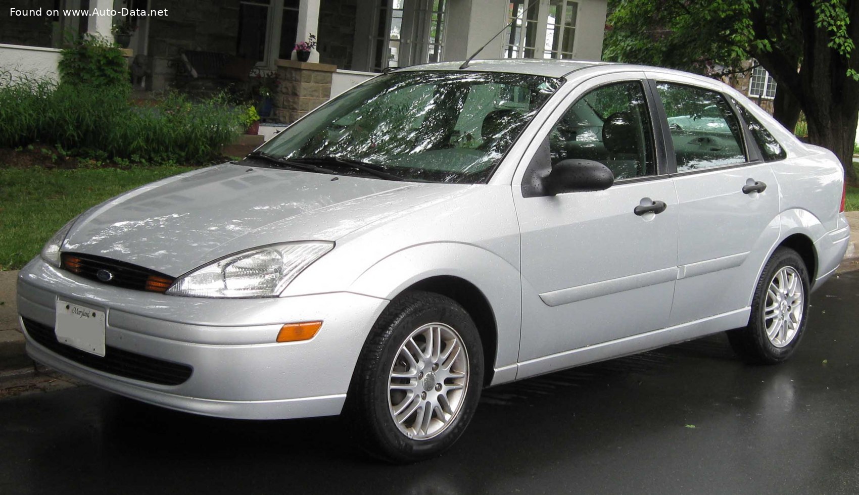 Ford Focus, 2001